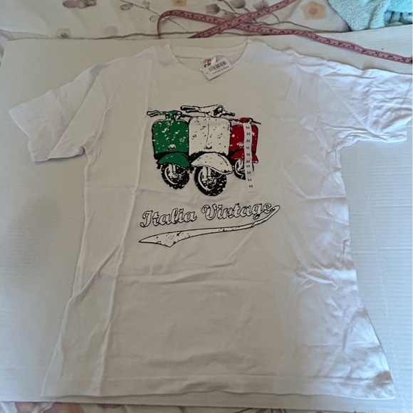 White Vespa T-Shirt - Picture 1 of 3